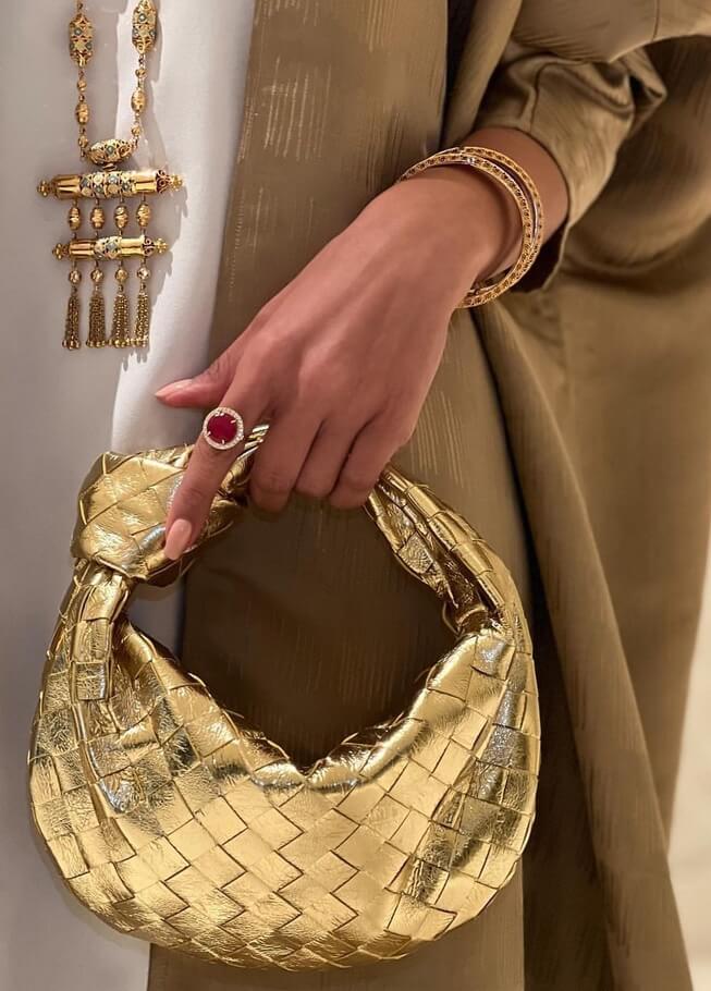 Olivia Sac Mini Tressé Femme – Sac Élégant Effet Métallisé avec Design Tissé Moderne