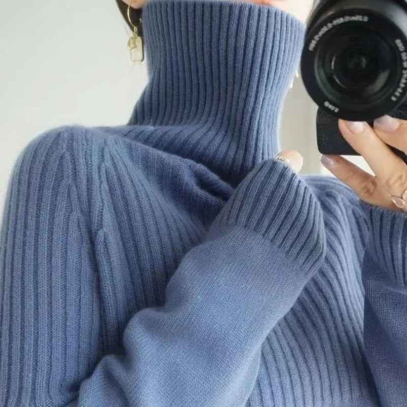 Lou Pull Femme Col Roulé – Tricot Doux à Maille Côtelée & Coupe Relax Élégante