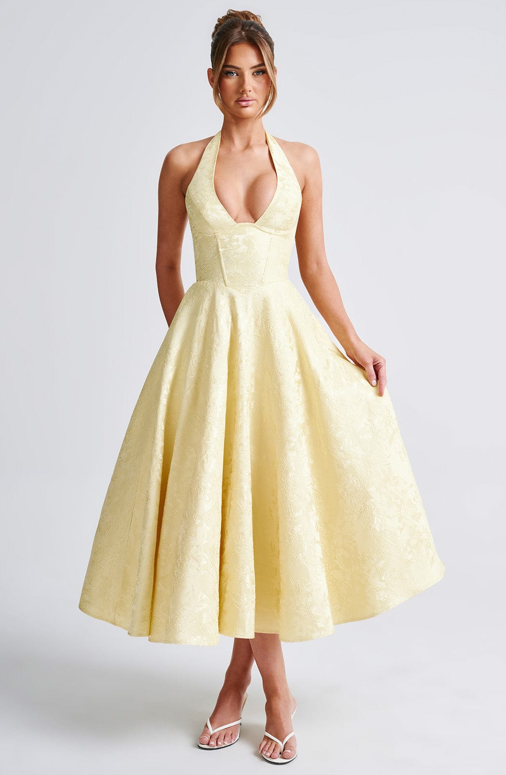 Léa Robe Midi Femme – Robe Dos Nu en Jacquard Floral avec Corsage Ajusté & Jupe Évasée