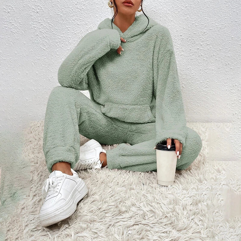 Sarah Women's Set – Soft Fleece Pyjama Set with Hoodie & Loose Trousers for Winter