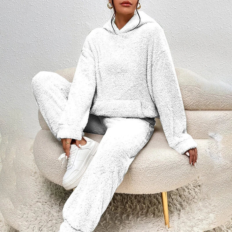Sarah Women's Set – Soft Fleece Pyjama Set with Hoodie & Loose Trousers for Winter